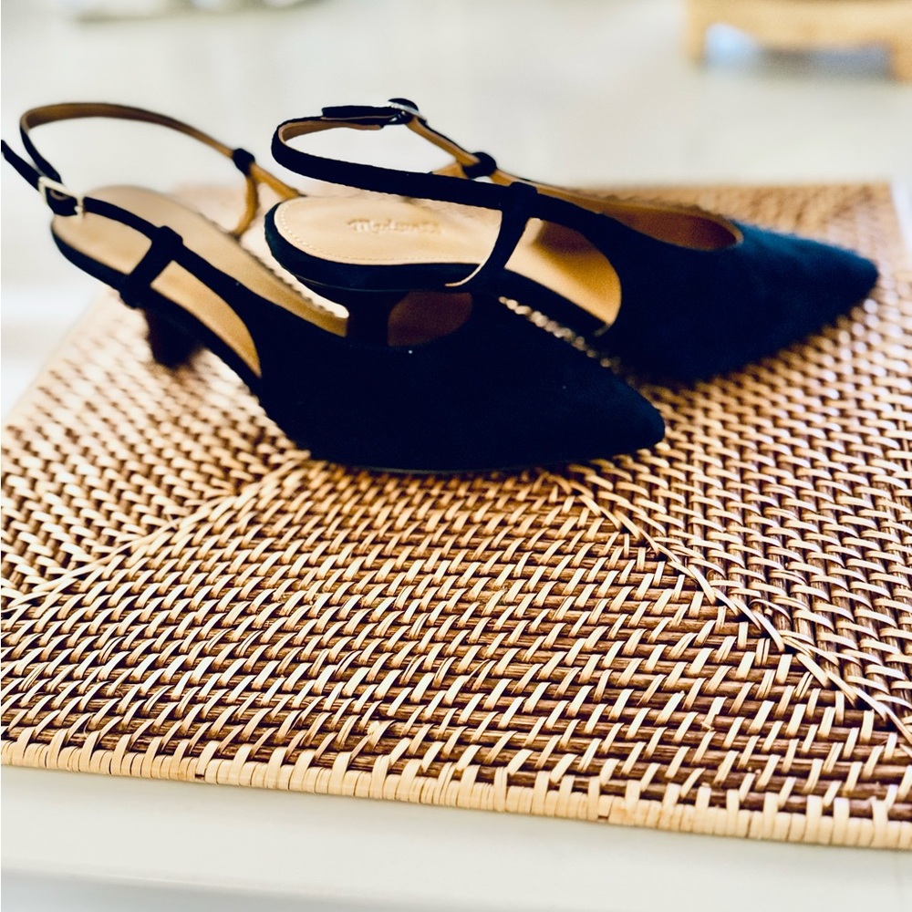 Madewell new never worn The Debbie Slingback size 8 navy blue suede